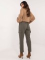 Damskie spodnie cargo z paskiem w kolorze khaki 1.3.jpg
