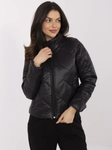 Czarna pikowana kurtka 