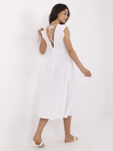 Biała rozkloszowana sukienka z muślinu