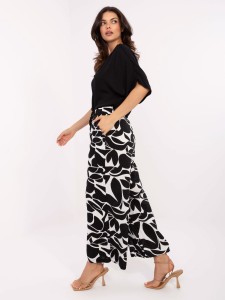 Czarne szerokie spodnie na lato