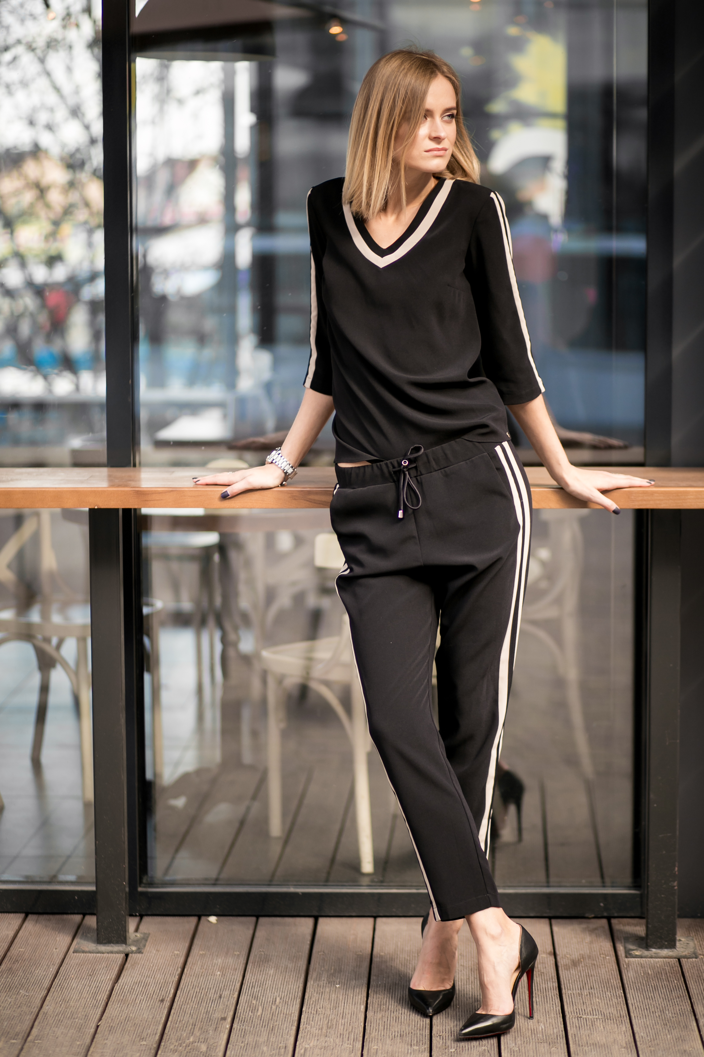 Stylowe komplety z długimi spodniami - elegancja na każdą okazję